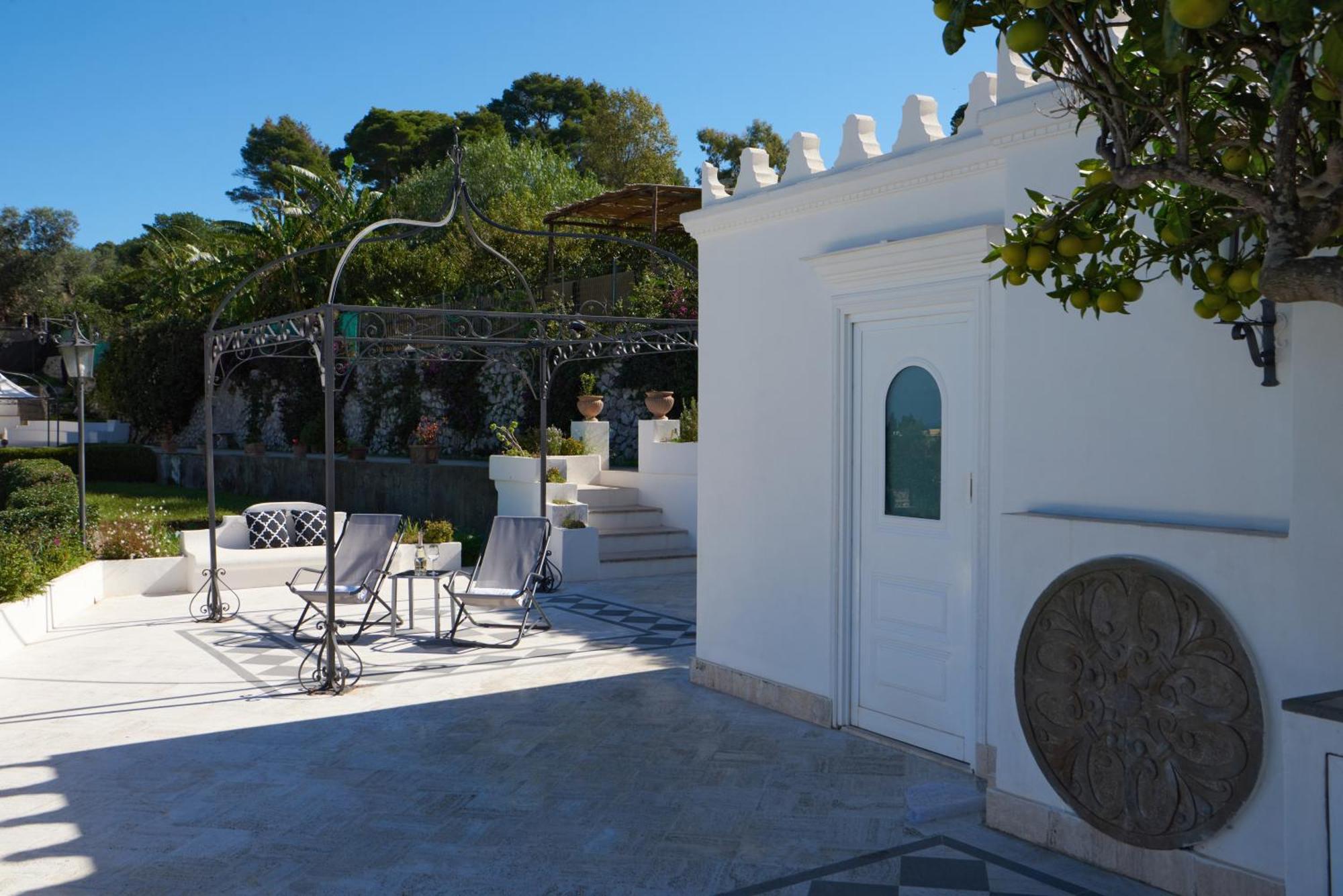 La Casa Dei Merli Капри Екстериор снимка