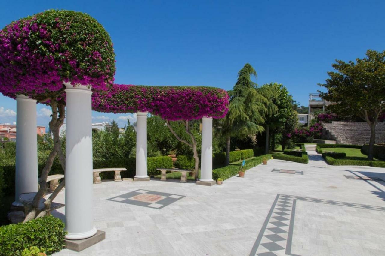La Casa Dei Merli Капри Екстериор снимка