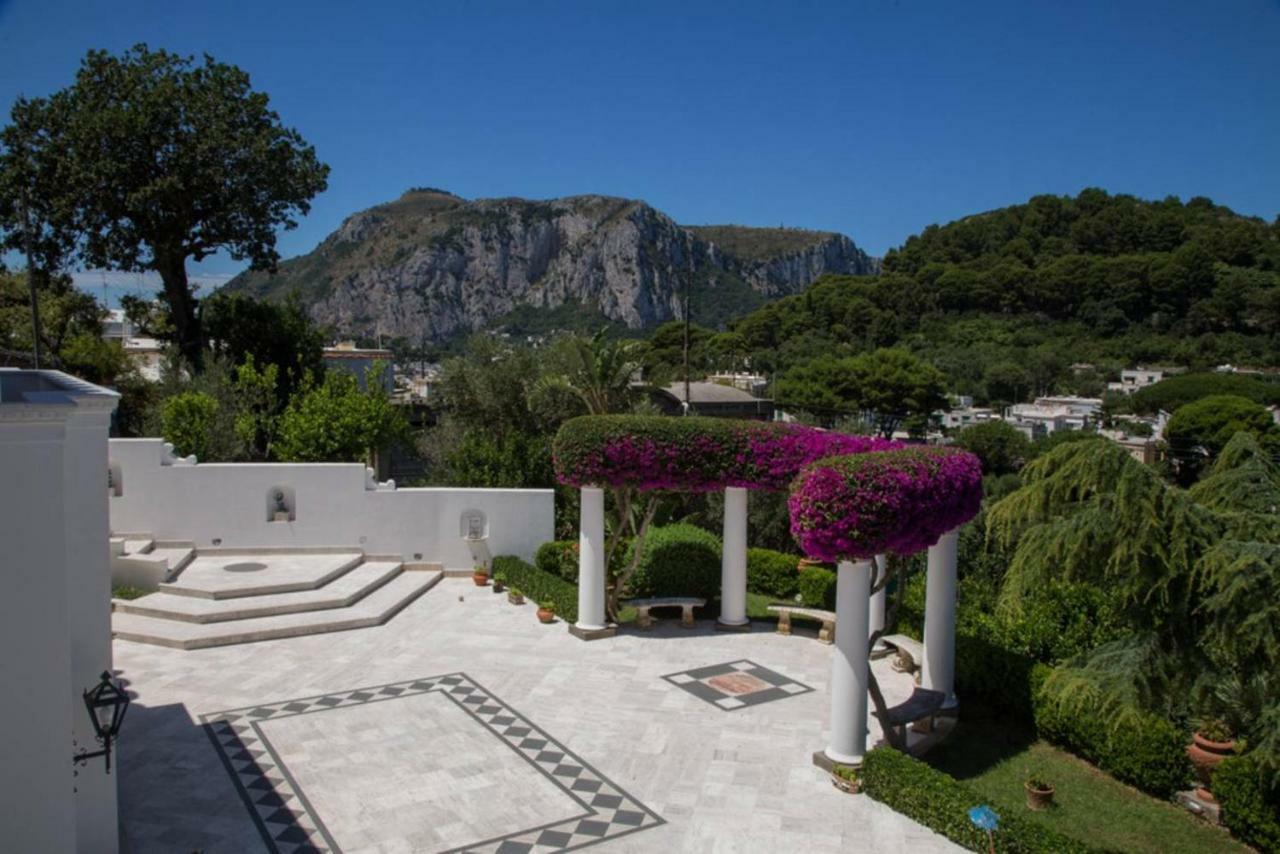 La Casa Dei Merli Капри Екстериор снимка